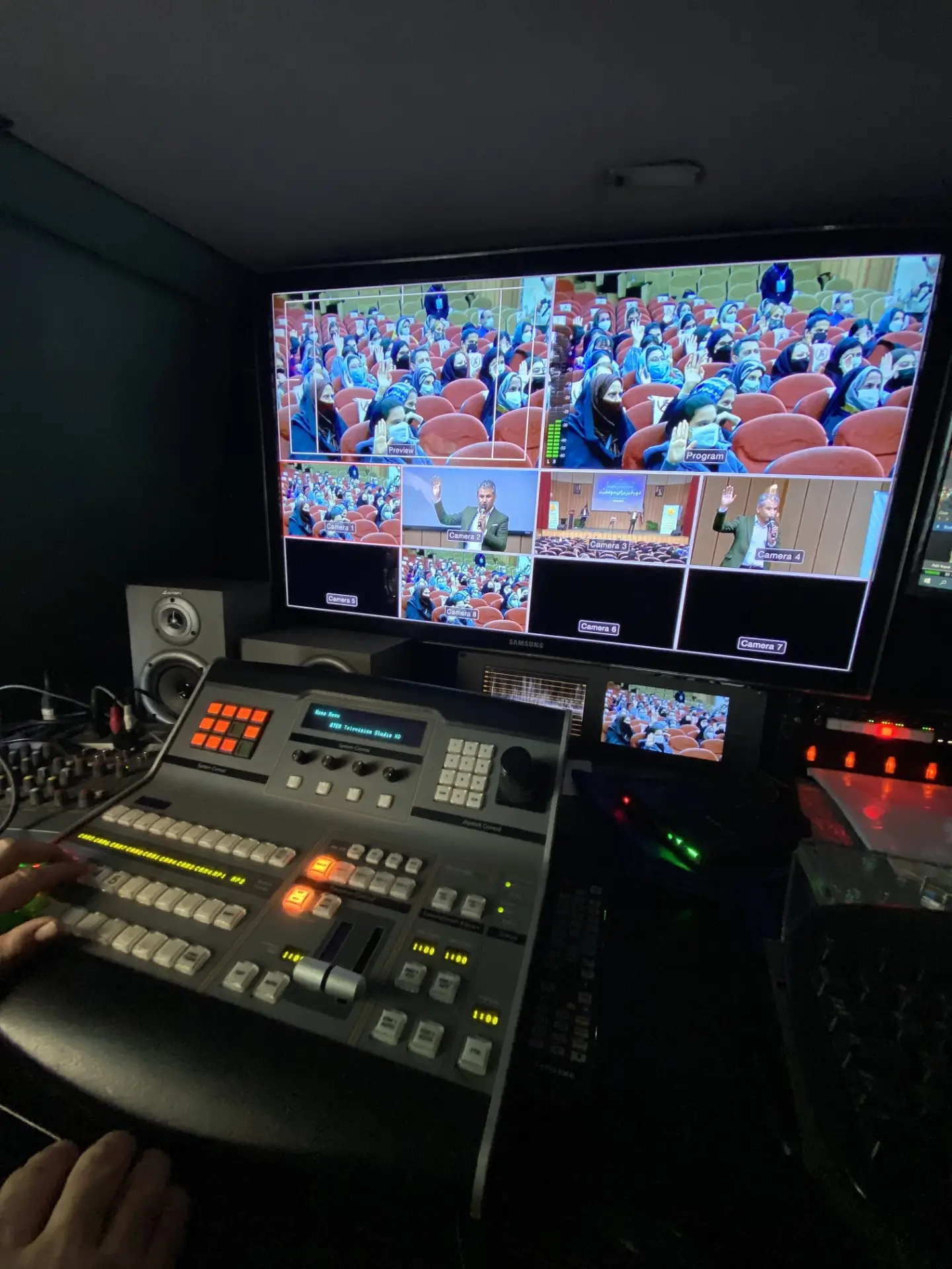 کلیپ معرفی و دعوت از هنرمندان شعبده ، تردستی ،منتال وآکروبات