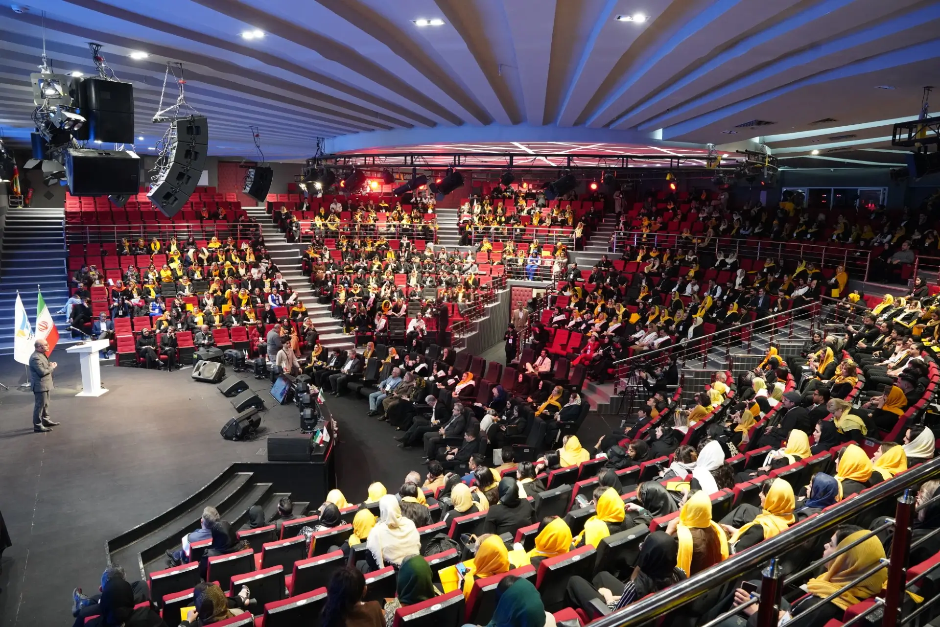 کلیپ معرفی و دعوت از گروه های هنری ، هنرمندان ، خوانندگان ، مجریان ، شومن